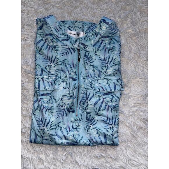 NineDaily women's sz. L Blue/ Aqua Design zip front top. New w/out tags. - Picture 8 of 9